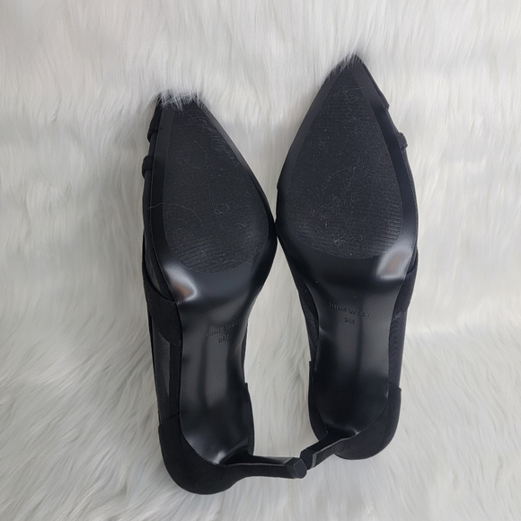 Nine West black suede pointed toe pumps. - Picture 8 of 10